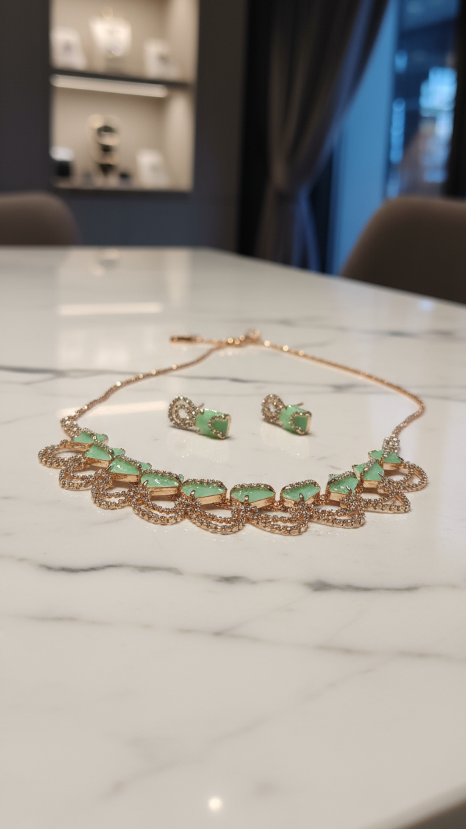 Royal Emerald & Diamond Necklace Set